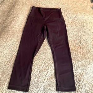 Lululemon high times crop leggings sz 4 color: eggplant/purple, luxtreme fabric